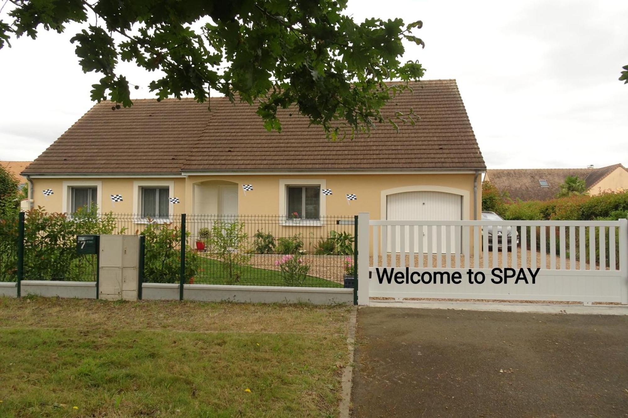 24H Le Mans Chambres Rooms Spay Esterno foto